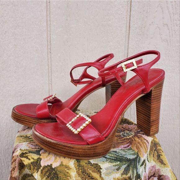 Ankle strap platform heeled sandal - Picture 1 of 10